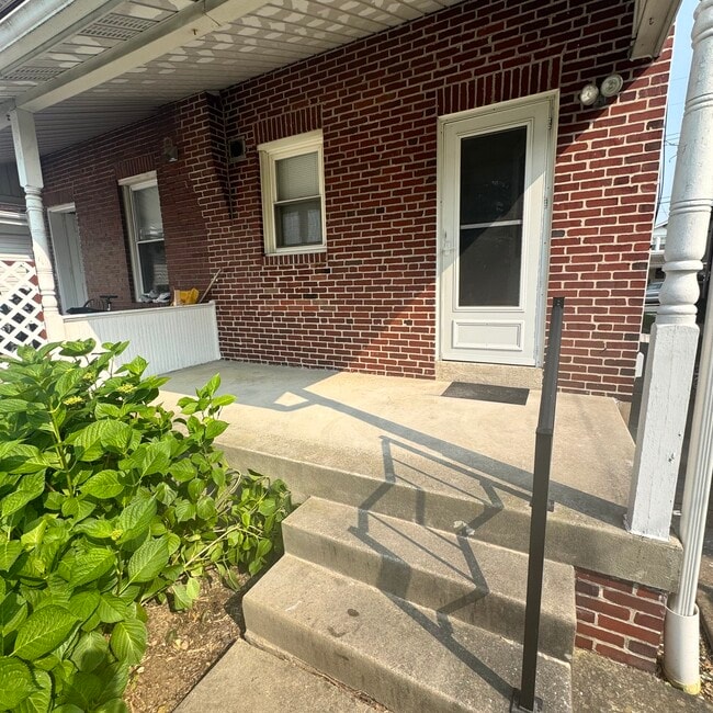 1117 Fern Ave in Reading, PA - Building Photo - Building Photo