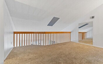 8771 Dawson St, Unit 301 in Thornton, CO - Foto de edificio - Building Photo