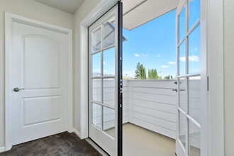 Avenue Heights Apartments Building 1 in Buellton, CA - Building Photo - Building Photo