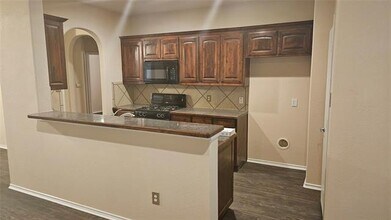2108 Ingrid Ln in Fort Worth, TX - Building Photo - Building Photo