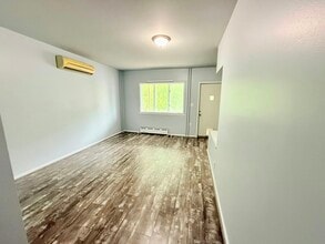 145 Spring Valley Rd in Reading, PA - Building Photo - Building Photo