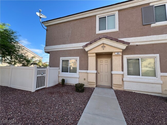 1101 Elation Ln in Henderson, NV - Building Photo - Building Photo