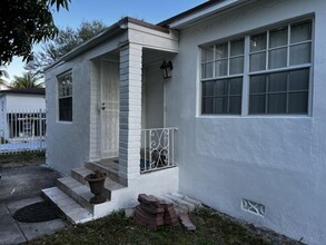 1125 NW 144th St in Miami, FL - Building Photo - Building Photo