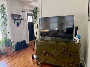 68 Alpine St, Unit 1 in Somerville, MA - Building Photo - Building Photo