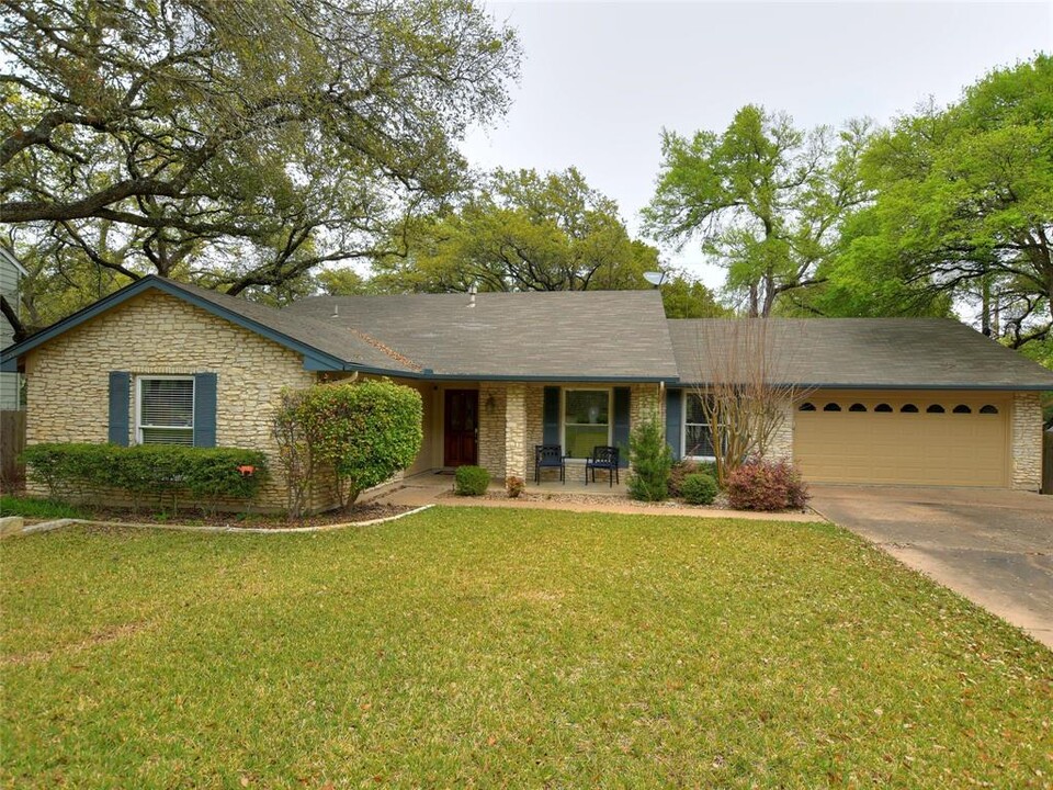 11315 Alhambra Dr in Austin, TX - Foto de edificio