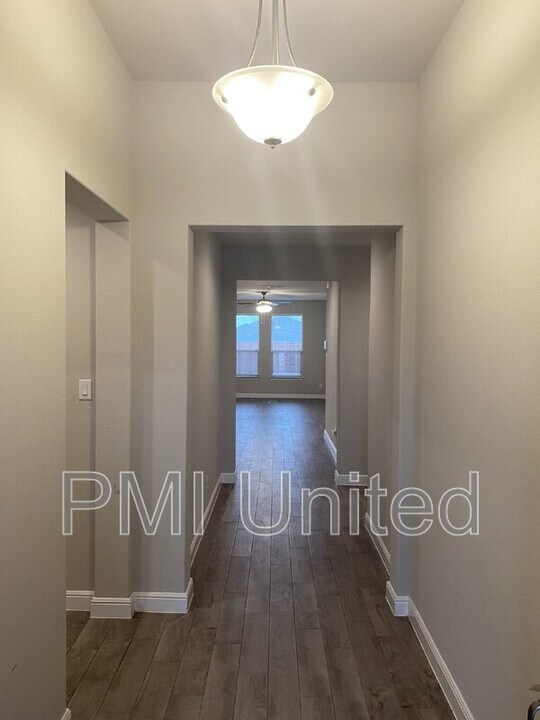 249 Irish Moss Dr in Haslet, TX - Building Photo