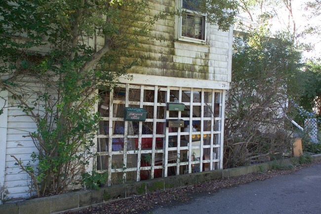 28 Cottage St in Provincetown, MA - Building Photo - Building Photo