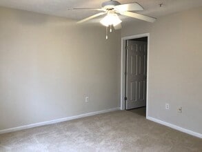 Southern Edge Condo - Close to Campus in Auburn, AL - Building Photo - Building Photo