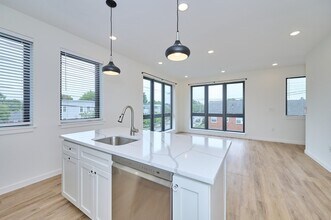 80 Broadway in Arlington, MA - Building Photo - Building Photo