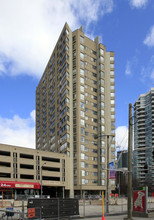 250-270 Queens Quay W in Toronto, ON - Building Photo - Building Photo