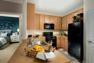 The Point at Herndon in Herndon, VA - Building Photo - Interior Photo