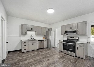 851 South St in Pottstown, PA - Building Photo - Building Photo