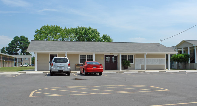 STONE RIDGE APARTMENTS