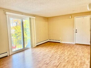 7 Birchwood Pointe in Amesbury, MA - Building Photo - Building Photo
