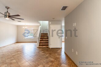 817 Sheraton Ave in Austin, TX - Foto de edificio - Building Photo