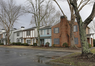 Jamestowne Commons in Taylors, SC - Building Photo - Building Photo