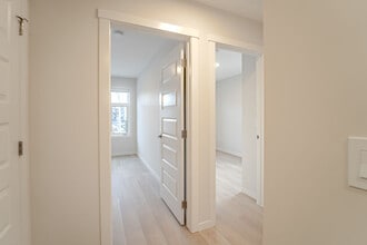 20 Masters Dr SE in Calgary, AB - Building Photo - Building Photo