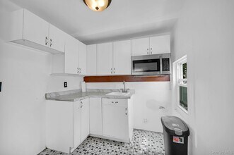 138 N Fulton Ave in Mount Vernon, NY - Building Photo - Building Photo