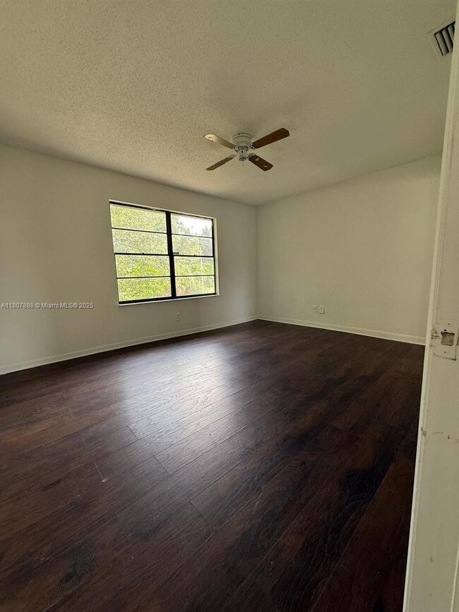property at 5154 Breckenridge Pl