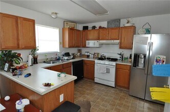 121 Pheasant Trail in Bastrop, TX - Building Photo - Building Photo