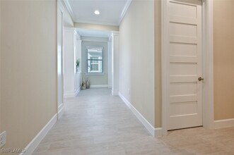 5698 Elbow Ave in Naples, FL - Building Photo - Building Photo