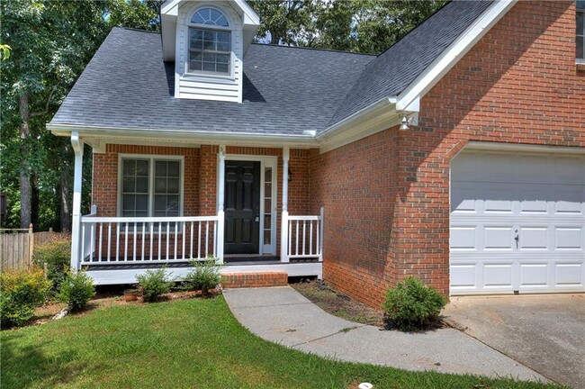 38 White Oak Dr SE in Cartersville, GA - Foto de edificio - Building Photo