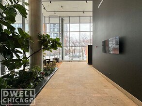 860 W Blackhawk St, Unit 1604 in Chicago, IL - Building Photo - Building Photo