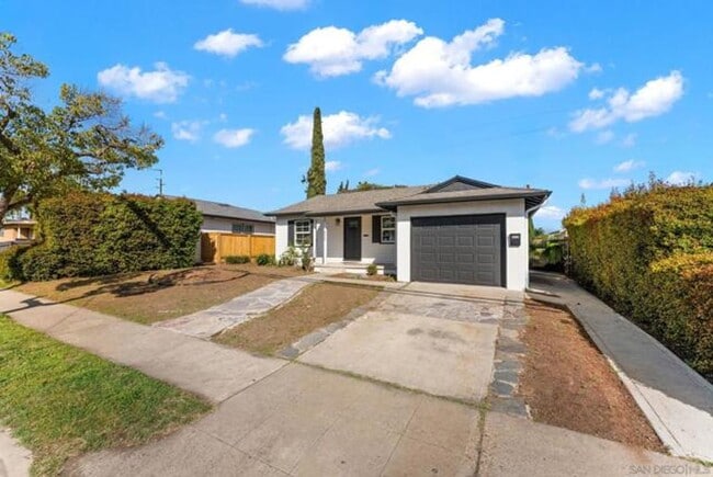 8420-8424 Dallas St in La Mesa, CA - Building Photo - Building Photo