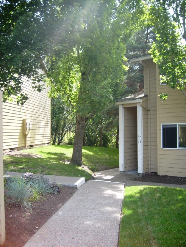 Wellington Estates in Tigard, OR - Building Photo - Building Photo