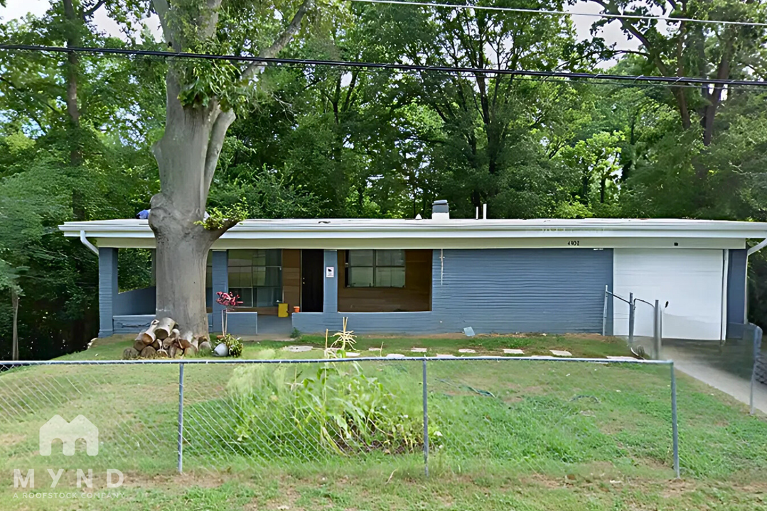 4908 Eleanor Dr in Charlotte, NC - Foto de edificio