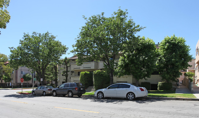 603 E Verdugo Ave in Burbank, CA - Building Photo - Building Photo