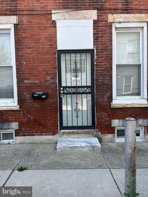 property at 1515 Dickinson St
