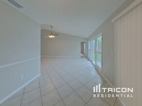 577 Whittingham Pl in Lake Mary, FL - Foto de edificio - Building Photo