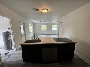 56 NW 60th St in Miami, FL - Building Photo - Building Photo