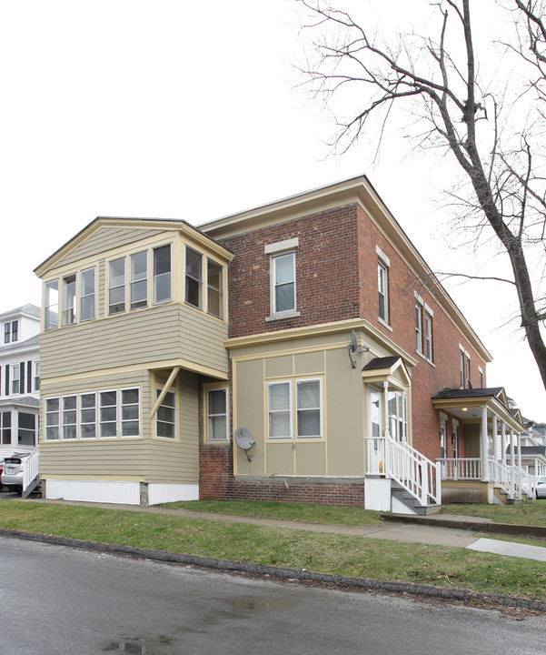 50 Bay State Rd in Pittsfield, MA - Building Photo