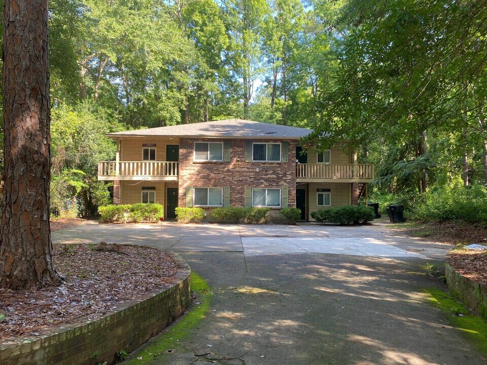 3204 Ginger Dr in Tallahassee, FL - Foto de edificio