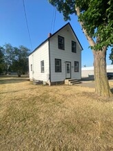 24 E Birch St in St. Joseph, MN - Building Photo - Building Photo