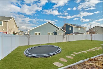 7264 Silver Crk Wy in Eagle Mountain, UT - Building Photo - Building Photo