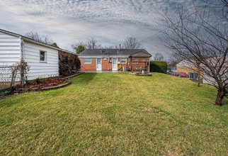 1972 Cathy Ln in Lexington, KY - Foto de edificio - Building Photo