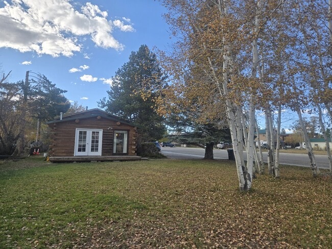 property at 206 S Sublette Ave