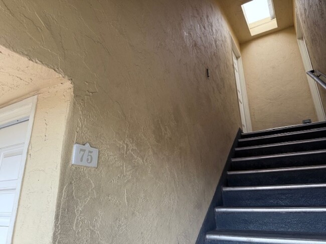 505 E Madison Ave in El Cajon, CA - Building Photo - Building Photo