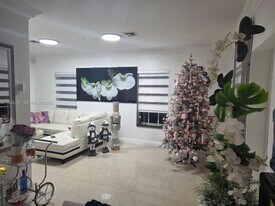 16201 SW 169th Ave in Miami, FL - Building Photo