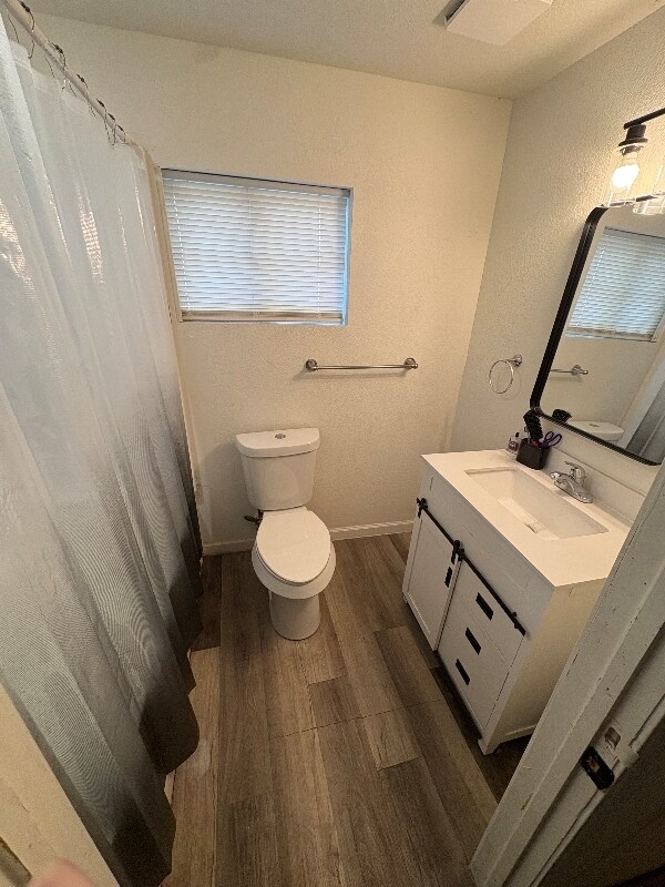 812 E Navarro St, Unit B in Mart, TX - Building Photo - Building Photo