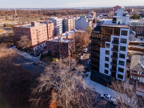 Pelham Residence in Bronx, NY - Building Photo - Building Photo