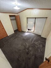 905 W 37th Ave in Hobart, IN - Building Photo - Building Photo