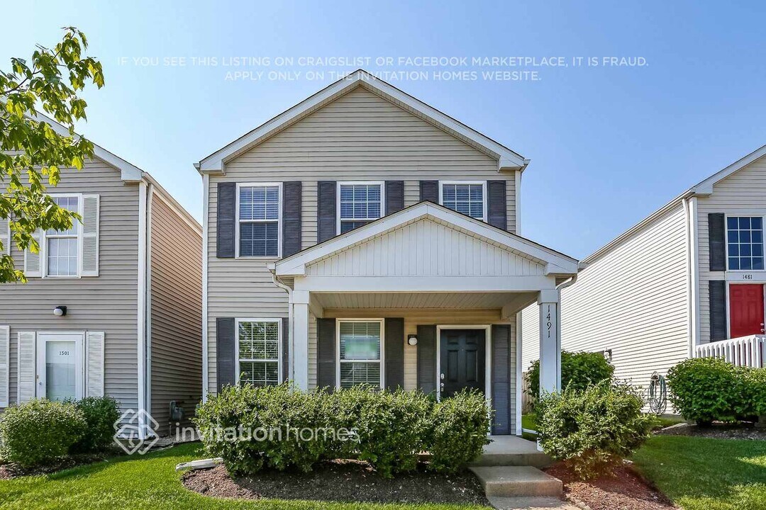 1491 Simms St in Aurora, IL - Building Photo