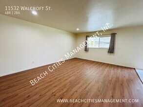 11532 Walcroft St in Lakewood, CA - Building Photo - Building Photo