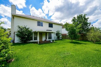 3210 Cherry Bark Oak Dr in Houston, TX - Building Photo - Building Photo