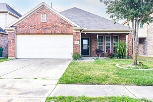 15007 Miller Meadows Ln in Cypress, TX - Building Photo