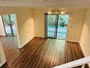 Dunwoody Trails in Atlanta, GA - Building Photo - Building Photo